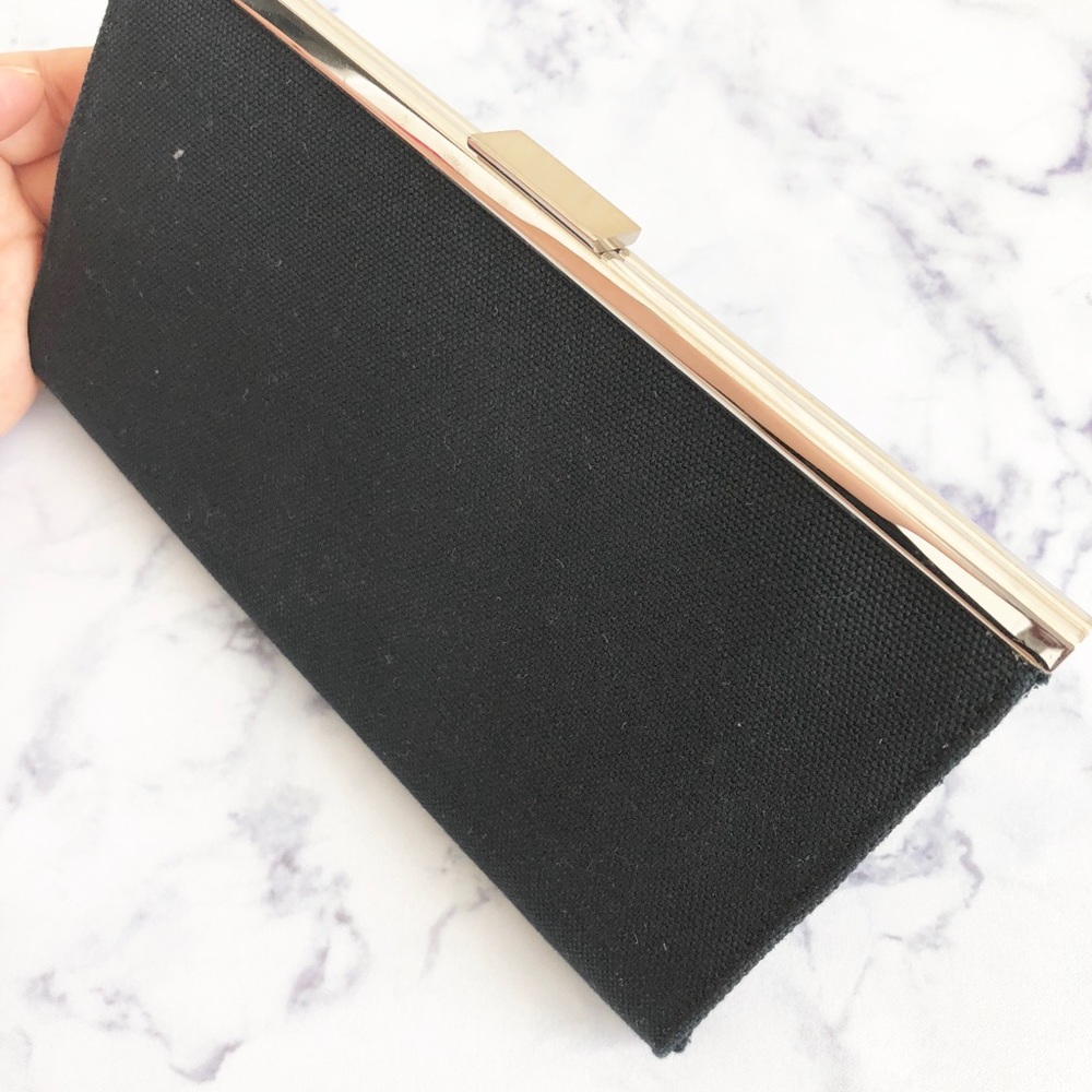Banana Republic Clutch - Picture 3 of 6